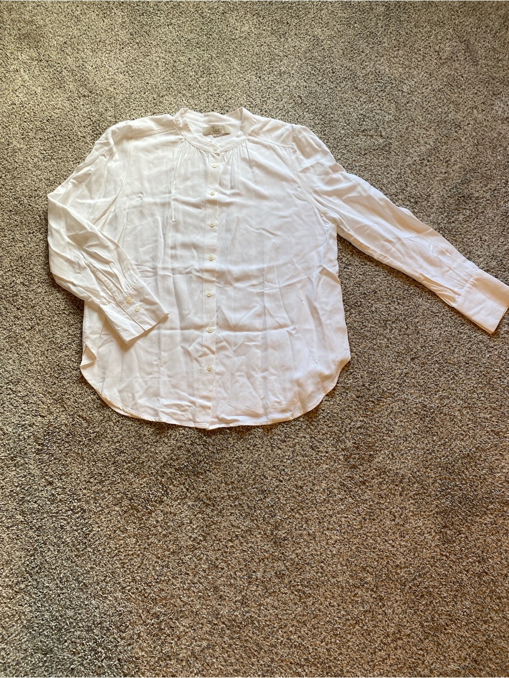 LOFT NWT Women’s White Button-Front Band Collar Shirt Size Large